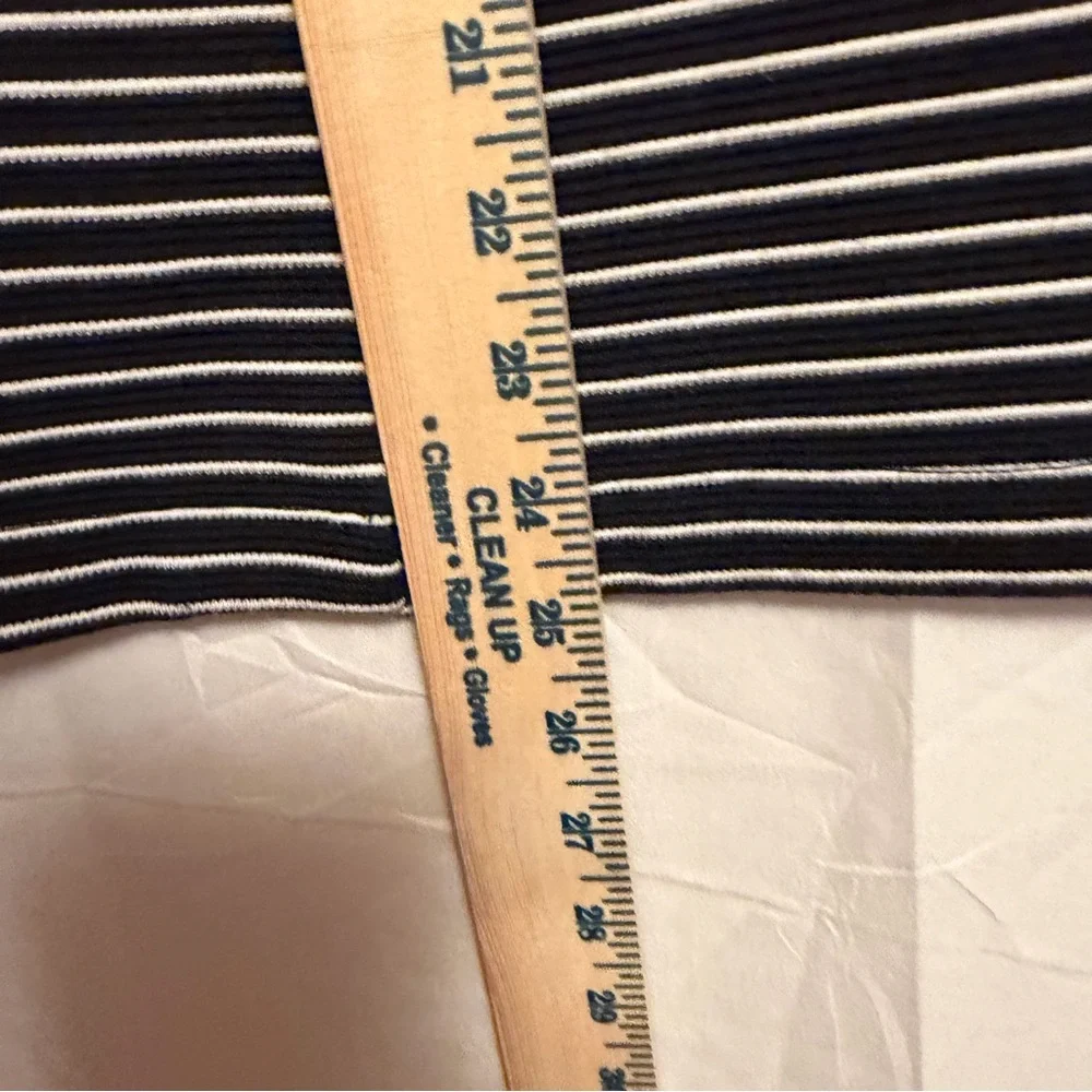Banana Republic Black and‎ White Striped Pencil Skirt
